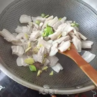 Make Five flowers for pickles step 9