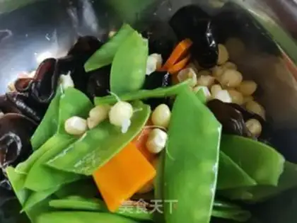 Make Carrot wood with Dutch beans step 6