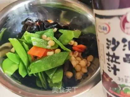 Make Carrot wood with Dutch beans step 7