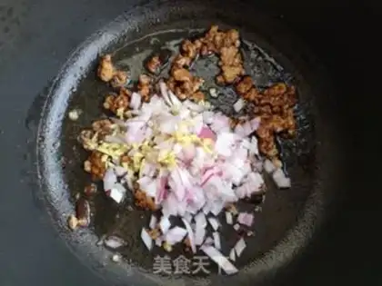 Make Soy sauce, soy noodles step 6