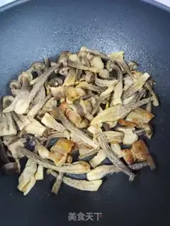 Make Five flowers for plum mushrooms step 4