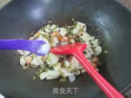 Make The pickles are full of white step 7