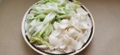 Make Celery lily step 0