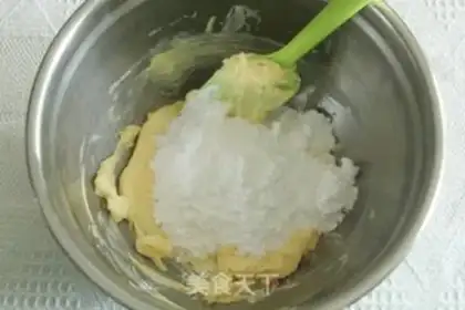 Make Cat tongue crackers step 1