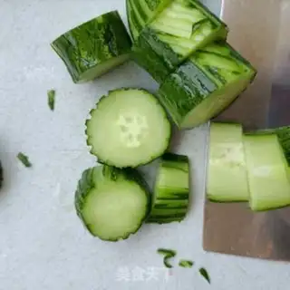 Make The cucumber octopus step 1