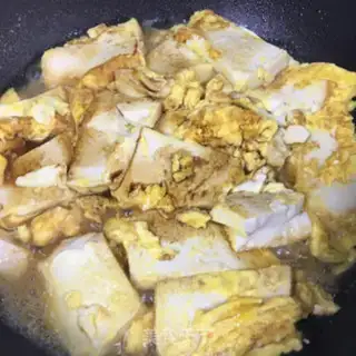 Make Eggs are fried tofu step 5