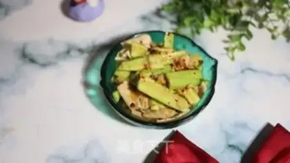 Make cucumber tofu skin step 4