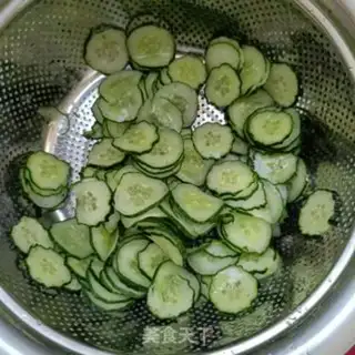 Make Spicy cucumber step 3