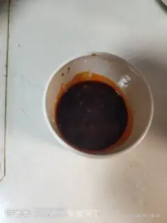 Make Red-fried prawn step 1