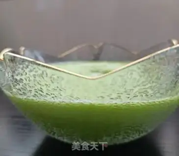 Make Cucumber celery juice step 7