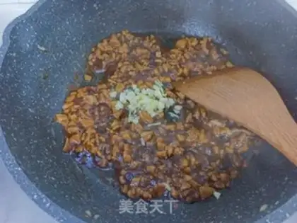 Make Spam noodles step 5