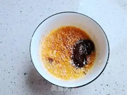Make Soy sauce and noodles step 2