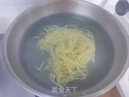 Make Spam noodles step 7