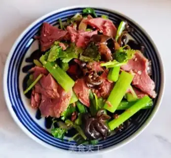 Make Celery ploughing beef step 8