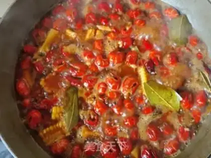 Make Spicy shrimp tails burning corn step 12