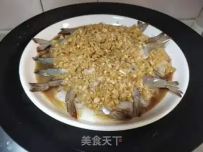 Make A fan of garlic shrimp step 6