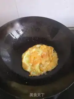 Make Pepper fried eggs step 1