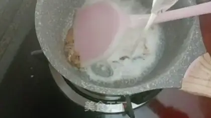 Make Red bean-burned fairygrass milk tea step 4