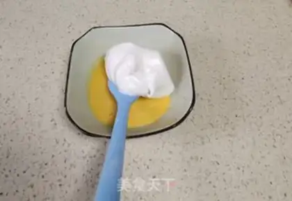 Make Soft cupcakes step 7