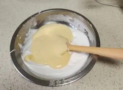 Make Soft cupcakes step 8