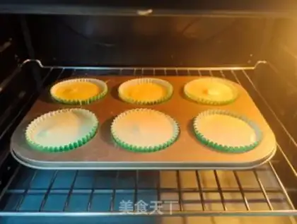 Make Soft cupcakes step 10