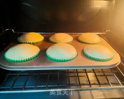Make Soft cupcakes step 11