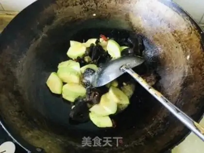 Make Scrambleded eggs step 5