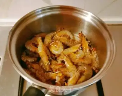 Make Pretzels and prawns step 3