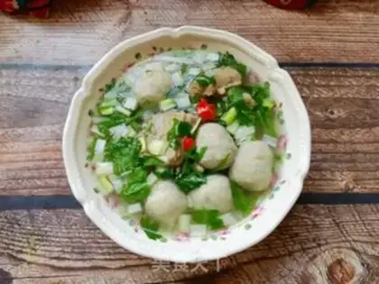 Make Bone soup, yellowfish balls step 9