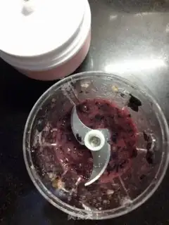 Make Blueberry yogurt cup step 1