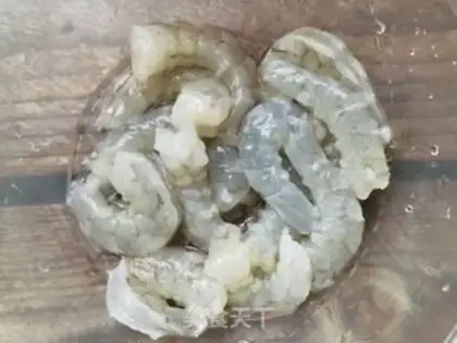 Make Carrot luminous shrimp step 2