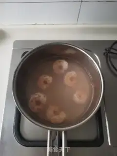 Make Shrimp Pot Tower step 4