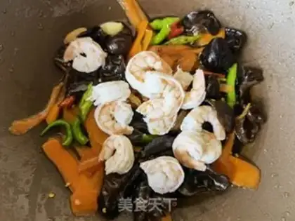 Make Carrot luminous shrimp step 10