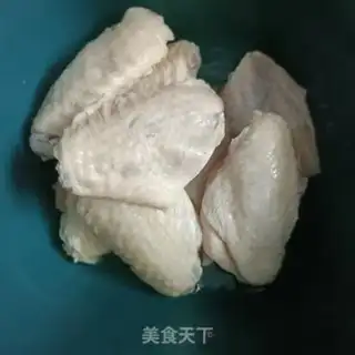 Make The cola chicken is on the wing step 0