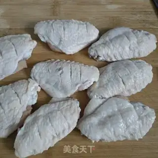 Make The cola chicken is on the wing step 2