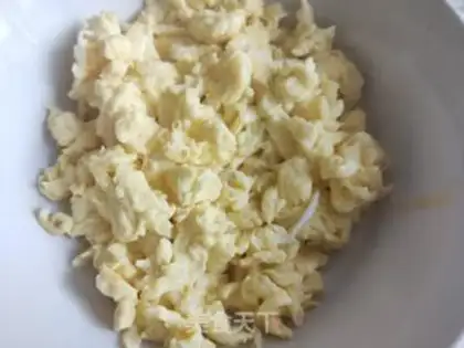 Make Pork cuisine, three fresh dumplings step 4