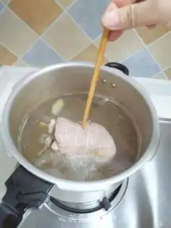 Make White Sliced Pig Hands step 5