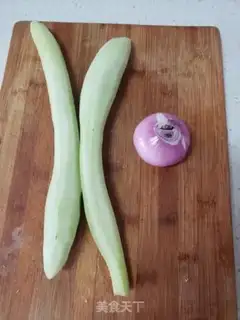 Make Garlic onion cucumbers step 0