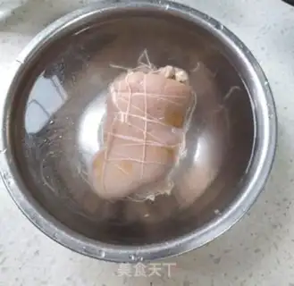 Make White Sliced Pig Hands step 6