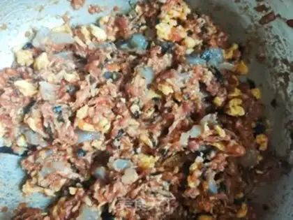 Make Pork cuisine, three fresh dumplings step 8