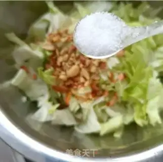Make Eggs and peanuts step 4