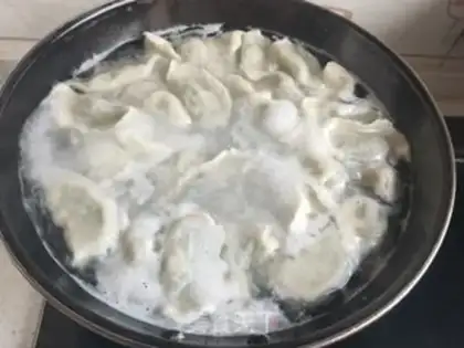 Make Pork cuisine, three fresh dumplings step 13