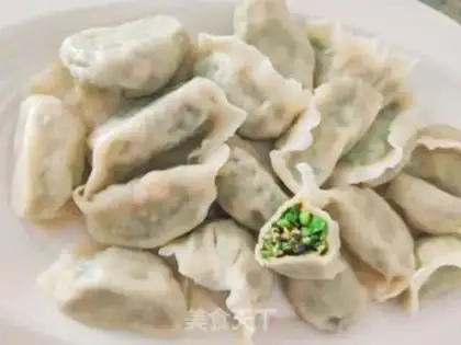 Make Pork cuisine, three fresh dumplings step 14