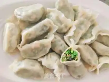 Make Pork cuisine, three fresh dumplings step 15