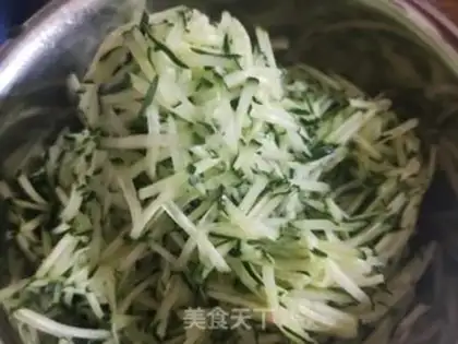 Make Cucumber egg dumplings step 2