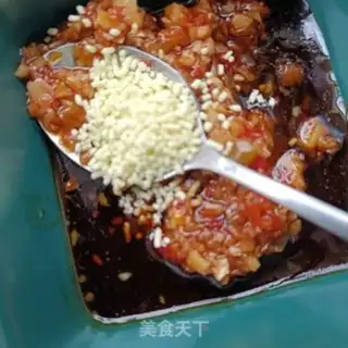 Make Garlic chili cheese fries step 5