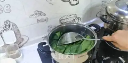Make Garlic spinach step 2