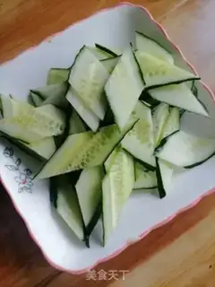 Make Ham sausage and cucumber step 0