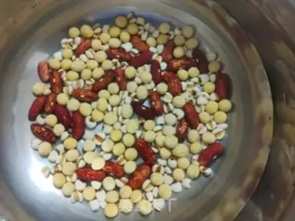 Make Five grains of soya step 0
