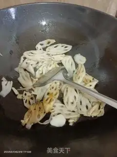 Make ♪ Fried Lotus ♪ step 4